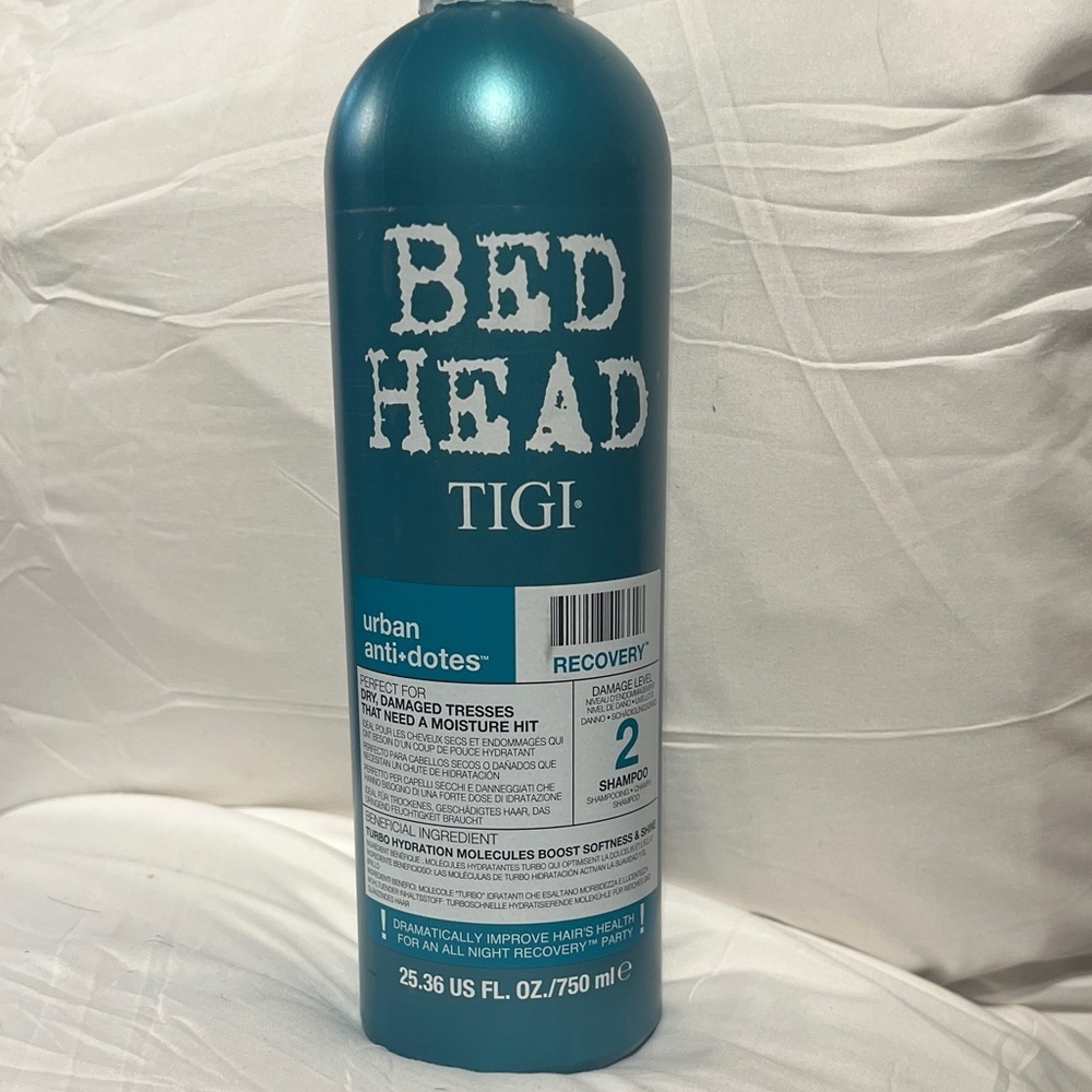 TIGI Bed Head Urban Antidotes Recovery Shampoo - Teal